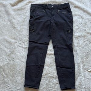 LOFT Black Skinny Ankle Pants  Zip Pocket Utility Style | Stretch Size 6 Petite